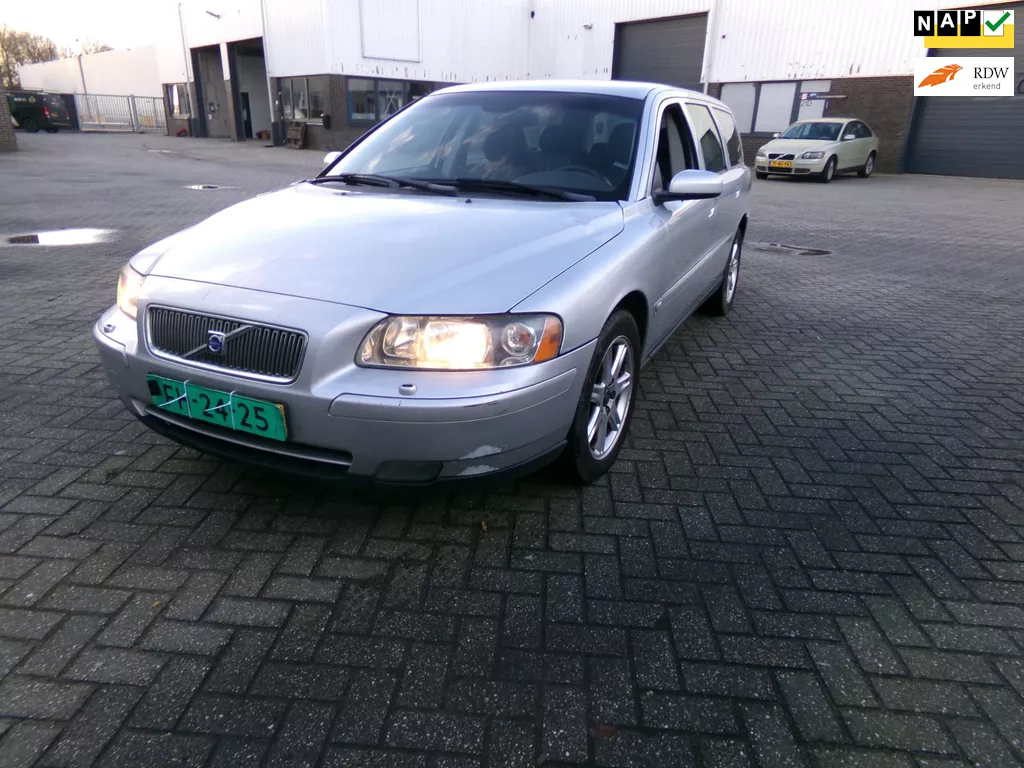 Volvo V70 2.4 Momentum (lees de omschrijving )