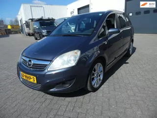 Opel Zafira 2.2 Executive